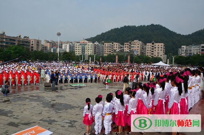 貴陽振華藝術(shù)師范職校2023年報名條件、招生要求、招生對象