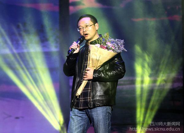 基礎(chǔ)教學(xué)學(xué)院姚敦云演唱《愛(ài)的箴言+是否》