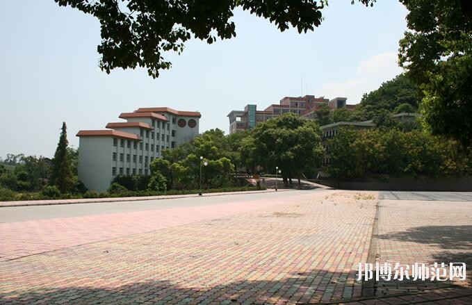 重慶文理師范學院星湖校區招生辦聯系電話