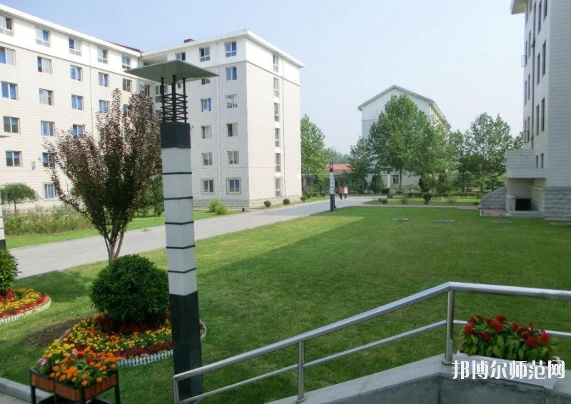 北京城市師范學院航天城校區是幾本