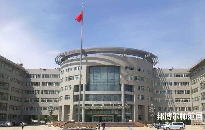 新疆大學師范學院南校區招生辦聯系電話
