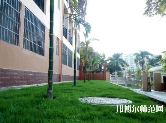 西雙版納職業技術師范學院網站網址