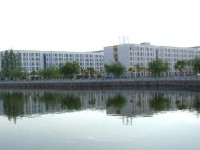 江漢藝術(shù)職業(yè)師范學(xué)院2023年學(xué)費(fèi)、收費(fèi)多少