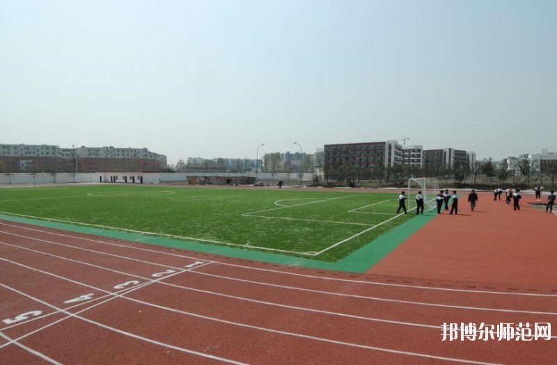 四川商務幼兒師范學校2019年報名條件、招生對象