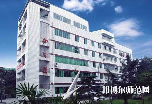 成都實驗商貿幼兒師范管理學校2020年報名條件、招生要求、招生對象