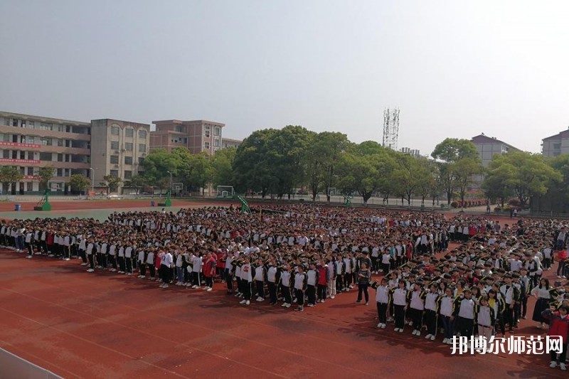 陜西工貿職業中等專業師范學校2020年報名條件、招生要求、招生對象