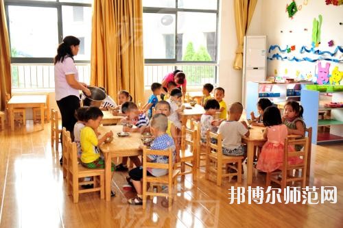 六盤水2021年幼師學校什么專業適合女生