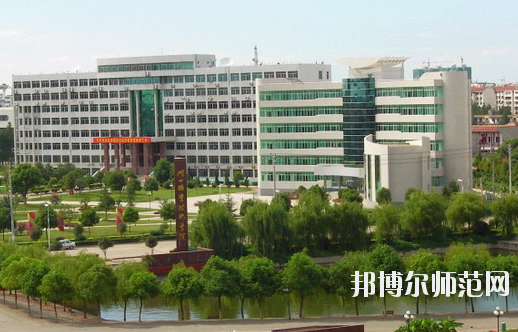 湖北職業技術師范學院3