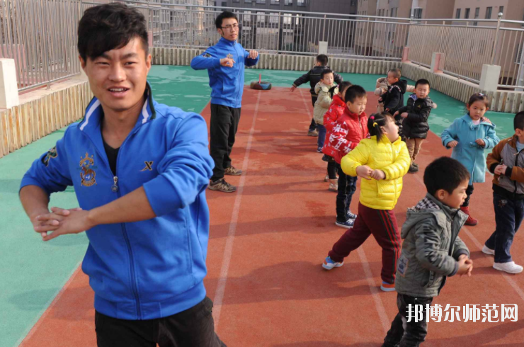 滄州2021年男生初中畢業上幼師學校