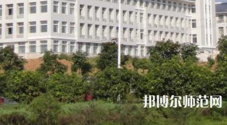 信陽(yáng)職業(yè)技術(shù)師范學(xué)院2023年怎么樣、好不好