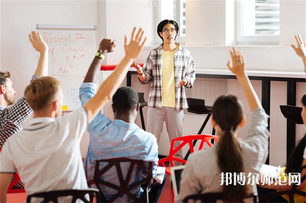 河北排名前八的公辦漢語言文學學校名單一覽表